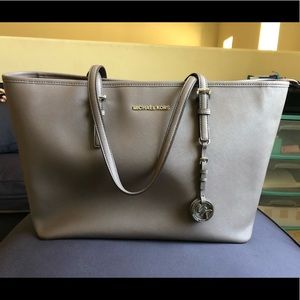 Michael Kors Tote